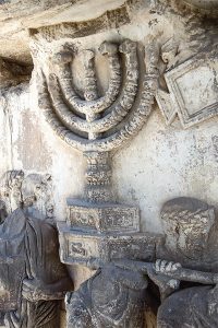 arch-of-titus-detail